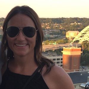 Meet your Posher, Michele